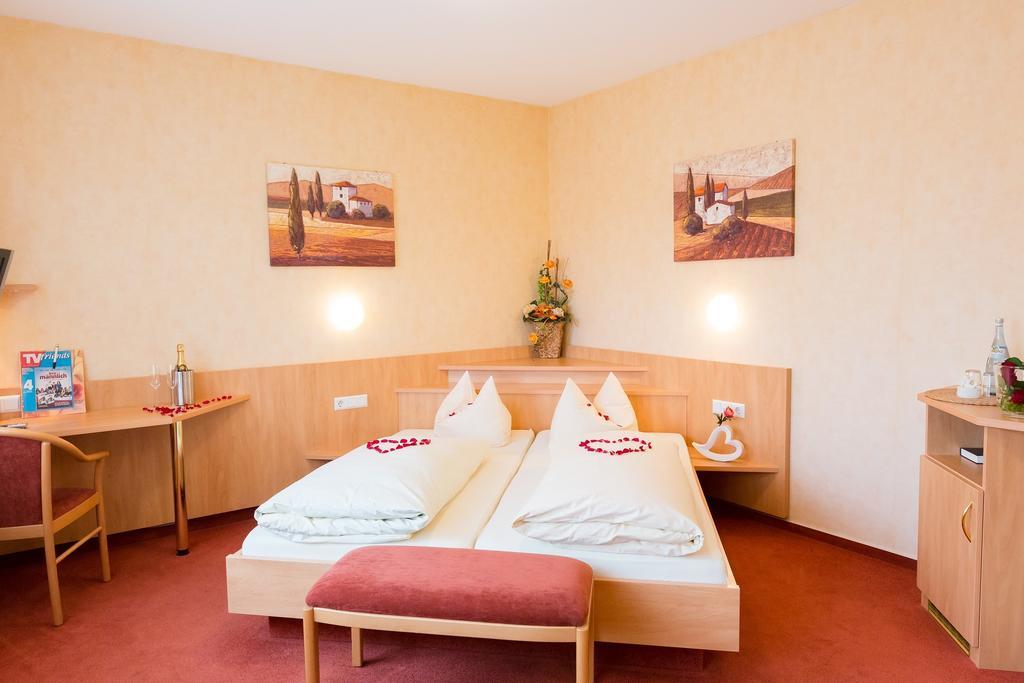 Hotel Ochsen Ammerbuch Chambre photo