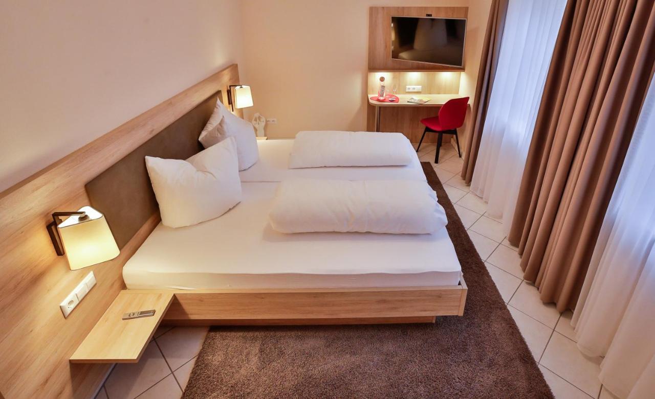 Hotel Ochsen Ammerbuch Extérieur photo